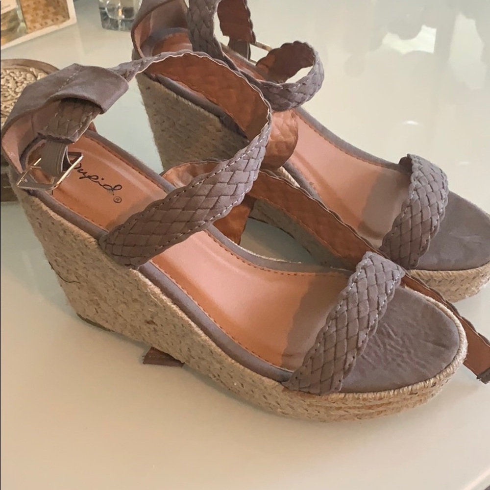 Dressy sandals